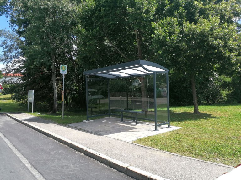 Buswartehäuschen Gundihausen 1 Buswartehäuschen Gundihausen 1